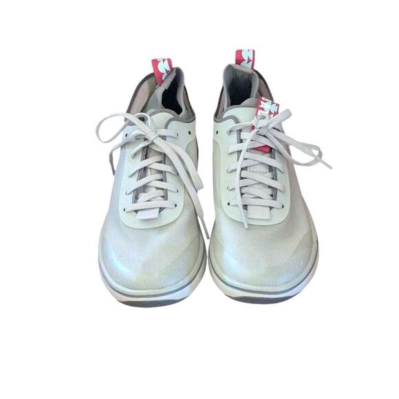 Bala Twelves 12 Womens Size 6 Nursing Shoes Gray Silver Comfort Sneakers - Picture 3 of 8